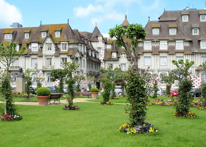 Les Jardins Du Yacht Club-4 By Interhome Apartment